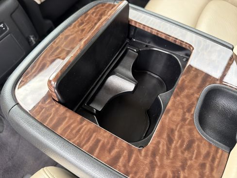 Used 2020 Nissan Armada SL w/ Premium Package RWD image 35