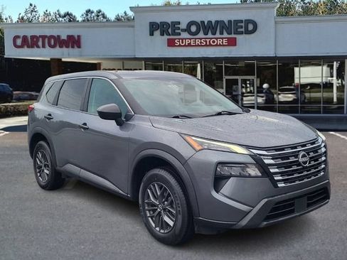 Used 2024 Nissan Rogue S FWD image 1