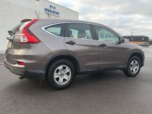 Used 2015 Honda CR-V LX image 5