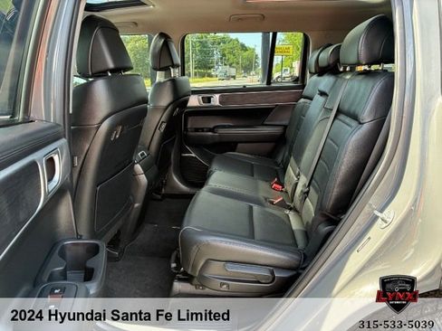 Used 2024 Hyundai Santa Fe Limited AWD/4WD image 28