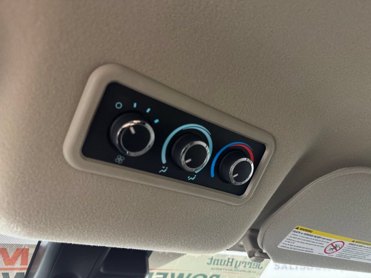 Used 2024 Chevrolet Express 3500 LT w/ LT Preferred Equipment Group RWD image 19