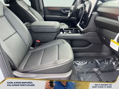 New 2026 GMC Yukon XL Denali w/ Denali Reserve Package image 20