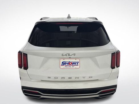 Used 2022 Kia Sorento EX image 5