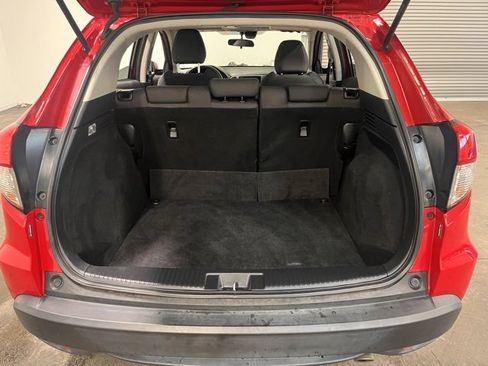 Used 2019 Honda HR-V EX image 16