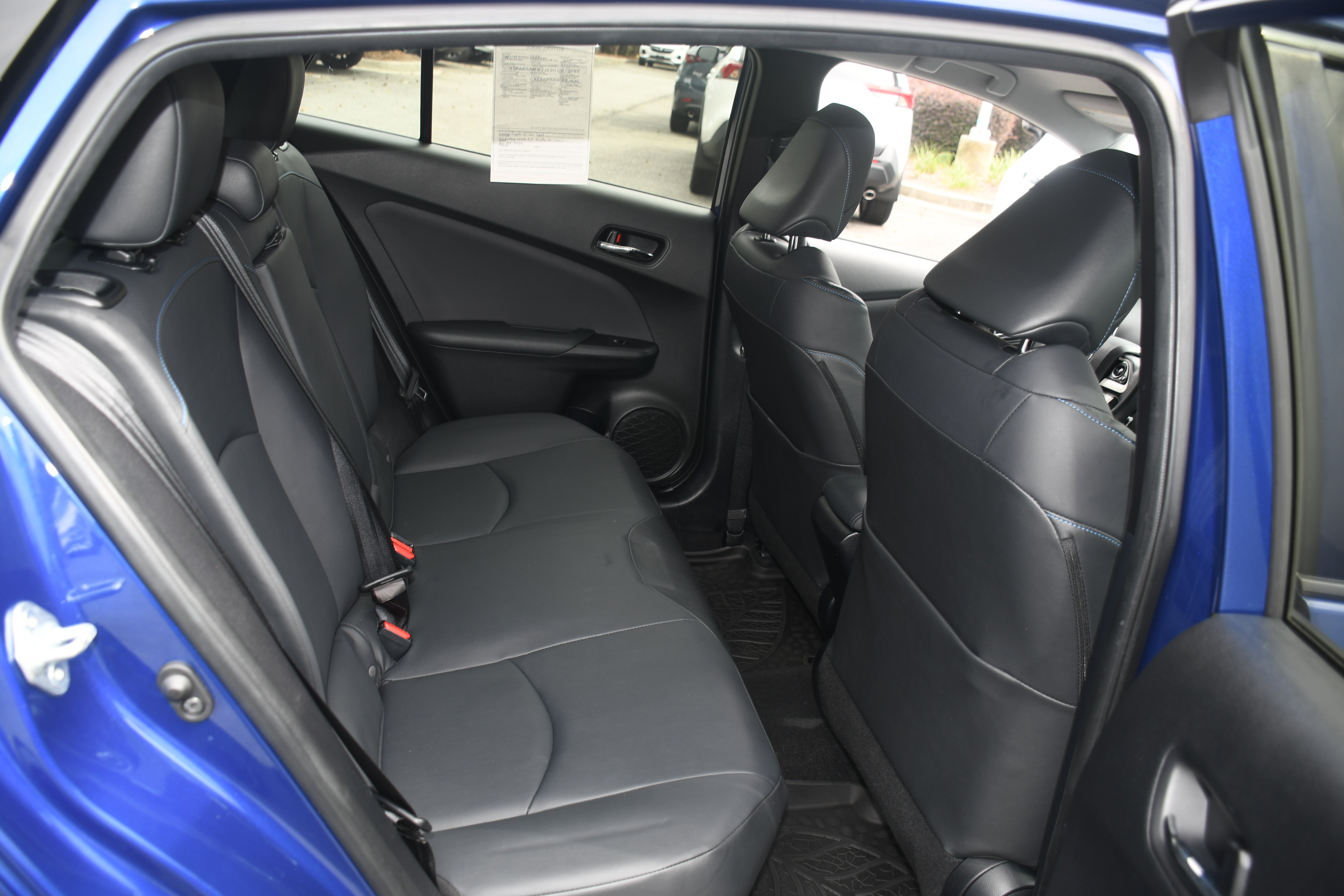 Used 2016 Toyota Prius Four Touring FWD image 17