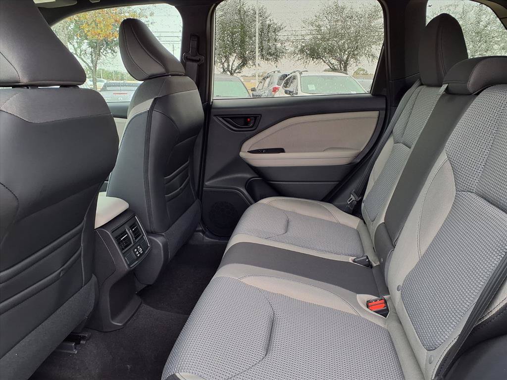 Used 2026 Subaru Forester Premium AWD/4WD image 9