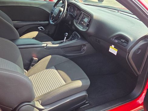 Used 2022 Dodge Challenger R/T RWD image 14