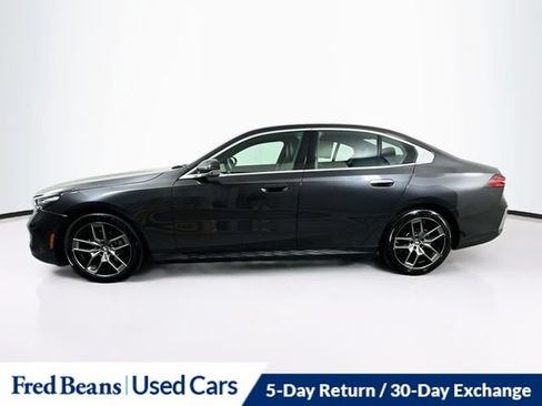 Used 2026 BMW 530i xDrive AWD/4WD image 5