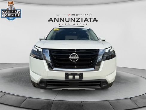 Certified 2025 Nissan Pathfinder SV AWD/4WD image 8