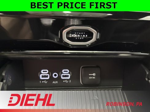 New 2026 Jeep Grand Cherokee Altitude image 28