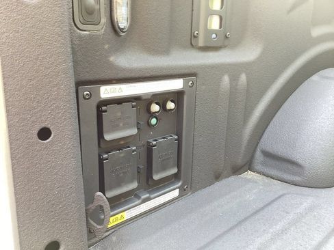 Used 2025 Ford F150 Platinum w/ Equipment Group 702A High AWD/4WD image 15