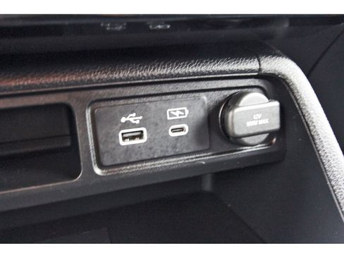 Used 2025 Honda Pilot TrailSport image 29