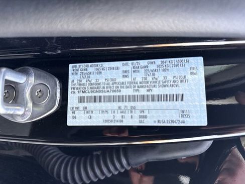 Used 2025 Ford Escape Active AWD/4WD image 28
