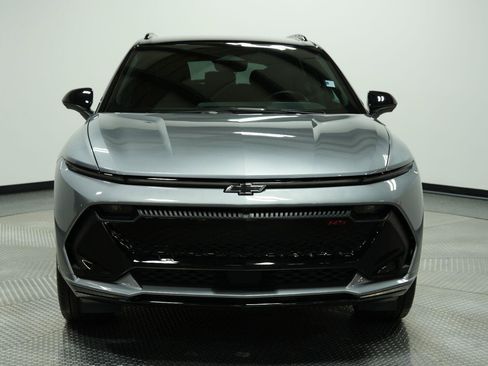 Used 2026 Chevrolet Equinox EV RS w/ Convenience Package II AWD/4WD image 3