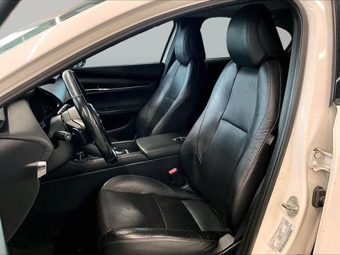 Used 2019 MAZDA MAZDA3 Sedan w/ Premium Package FWD image 8