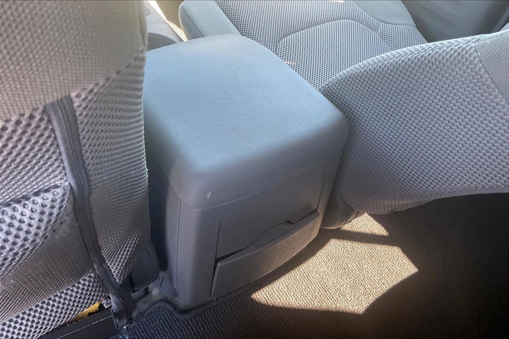 Used 2016 Nissan Frontier S RWD image 11