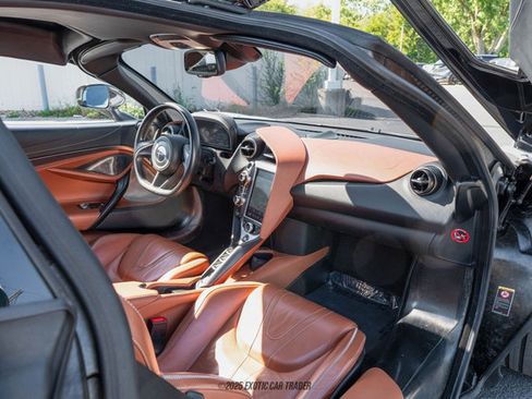 Used 2018 McLaren 720S Luxury image 53