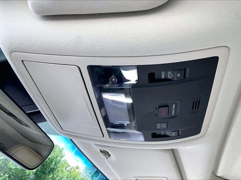 Used 2017 Lexus RX 350 FWD w/ Premium Package image 32
