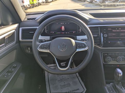 Used 2022 Volkswagen Atlas Cross Sport SE image 20