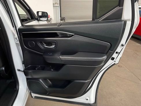 Used 2023 Honda Pilot EX-L image 15