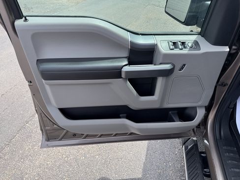 Used 2018 Ford F150 XLT w/ Equipment Group 302A Luxury AWD/4WD image 7