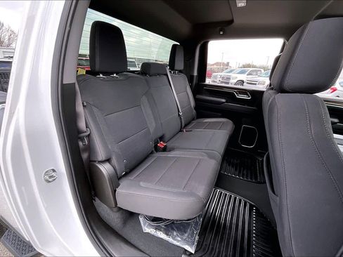 Used 2025 Chevrolet Silverado 2500 LT w/ Convenience Package image 19