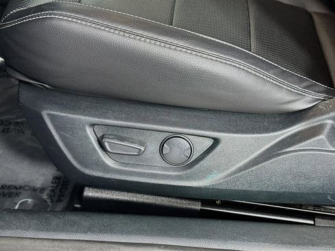 Used 2023 Ford Mustang Premium RWD image 39