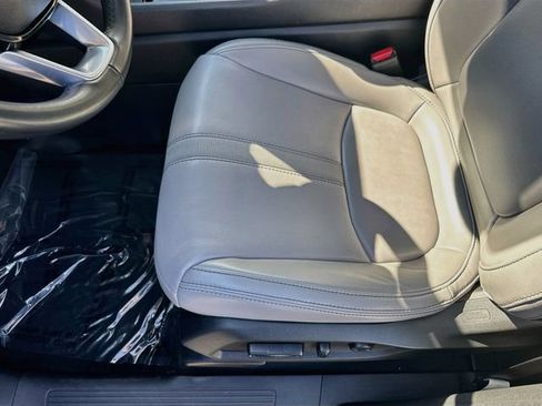 Certified 2025 Honda Pilot Touring image 25