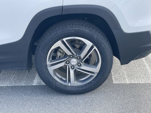 Used 2021 GMC Terrain SLT image 10