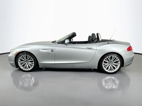 Used 2009 BMW Z4 sDrive35i image 8