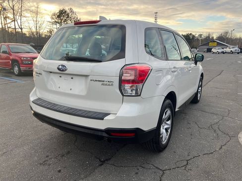 Used 2017 Subaru Forester 2.5i image 4