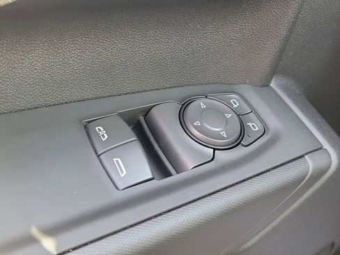 Used 2026 Chevrolet Silverado 1500 W/T image 15