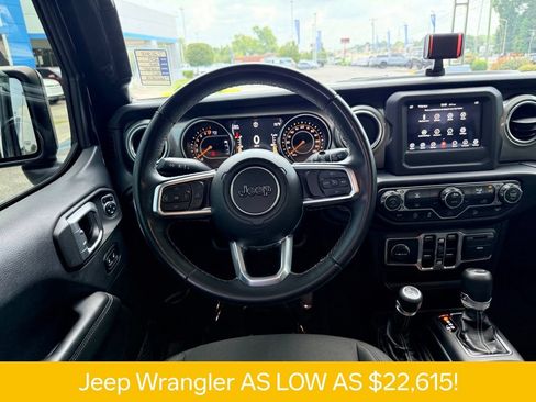 Used 2019 Jeep Wrangler Unlimited Sahara AWD/4WD image 10