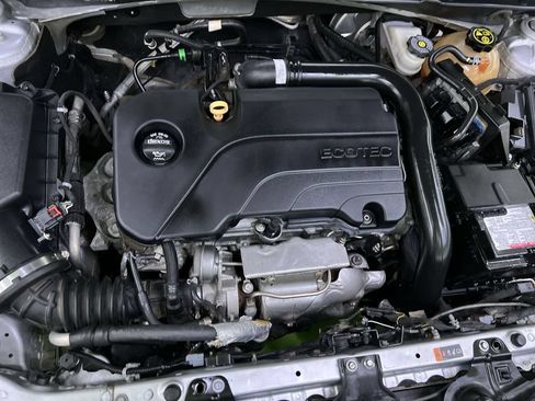 Used 2019 Chevrolet Malibu LT FWD image 18