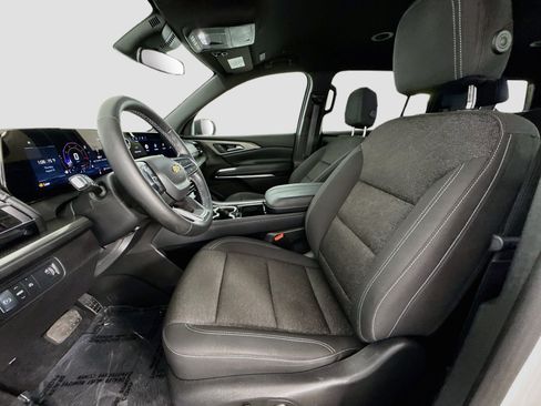 Used 2024 Chevrolet Traverse LT FWD image 22