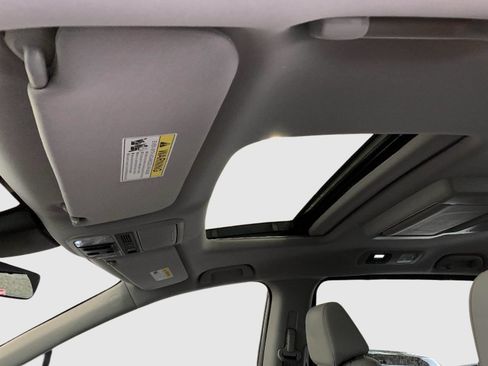 Used 2023 Honda Odyssey Touring image 35