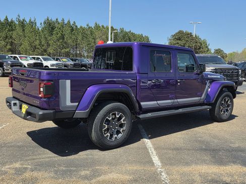 New 2026 Jeep Gladiator Mojave AWD/4WD image 3