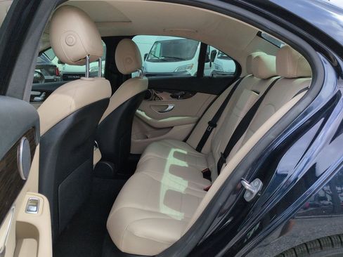 Used 2019 Mercedes-Benz C 300 Sedan image 14