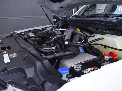 Used 2024 Ford F350 Platinum image 30