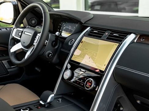 New 2026 Land Rover Discovery Dynamic SE AWD/4WD image 38