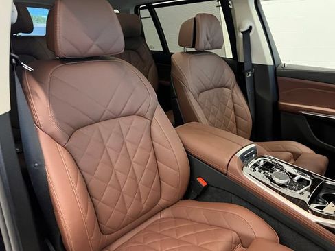 Used 2026 BMW X7 xDrive40i AWD/4WD image 18