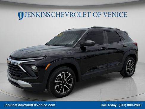 Used 2024 Chevrolet TrailBlazer LT FWD image 11