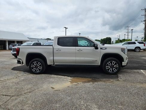 New 2026 GMC Sierra 1500 AT4 AWD/4WD image 8