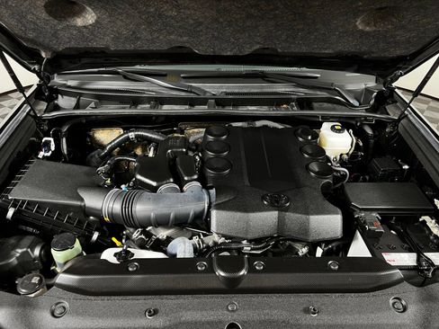 Certified 2023 Toyota 4Runner Limited AWD/4WD image 9