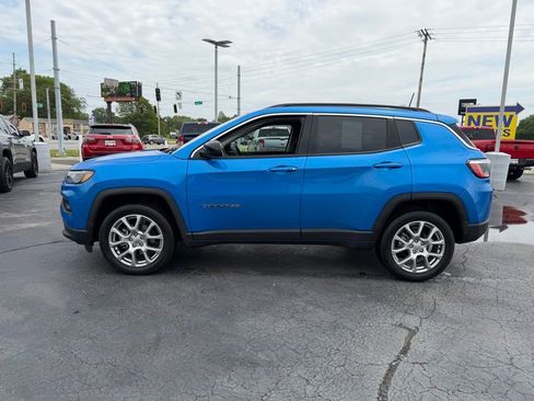 Used 2022 Jeep Compass Latitude AWD/4WD image 4