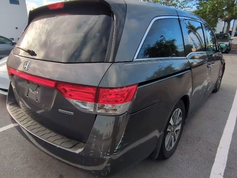 Used 2014 Honda Odyssey Touring image 7