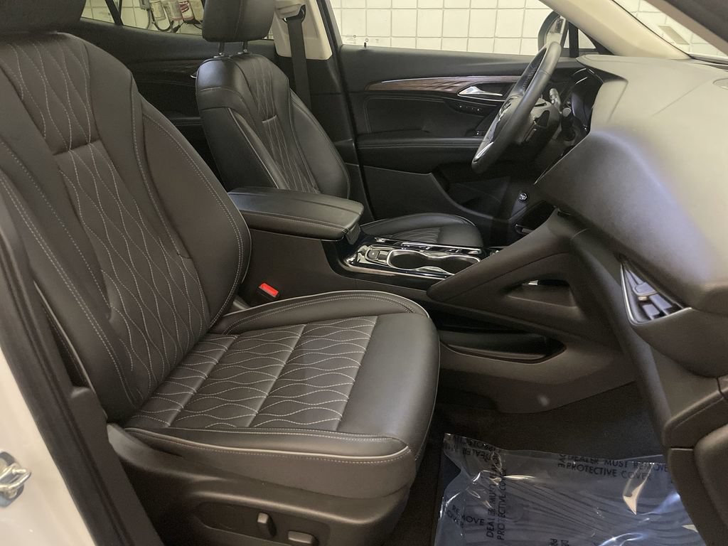 Used 2022 Buick Envision Avenir w/ Technology Package II AWD/4WD image 23