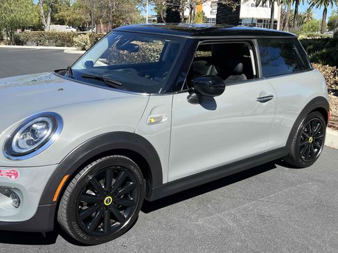 Used 2021 MINI Cooper SE w/ 6.5" Touchscreen Package FWD image 56