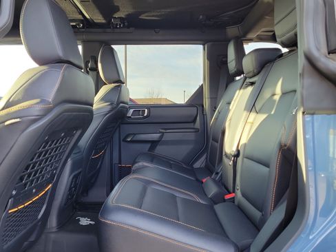 Used 2024 Ford Bronco Badlands image 10