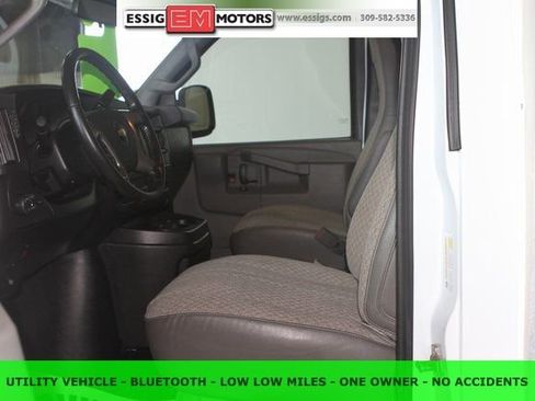 Used 2018 Chevrolet Express 3500 w/ Power Convenience Package image 17